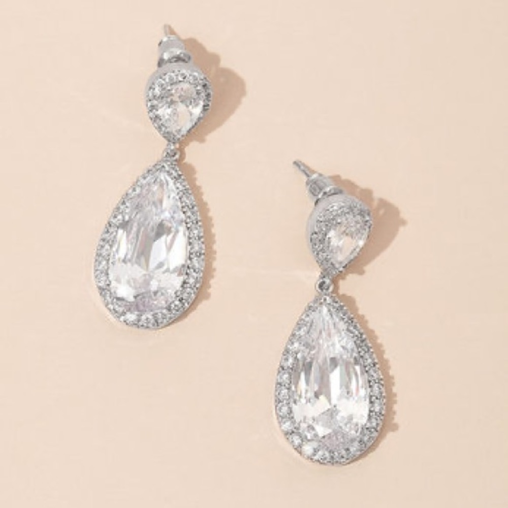 Zircon/Platinum Plated Bridal / Prom Earrings